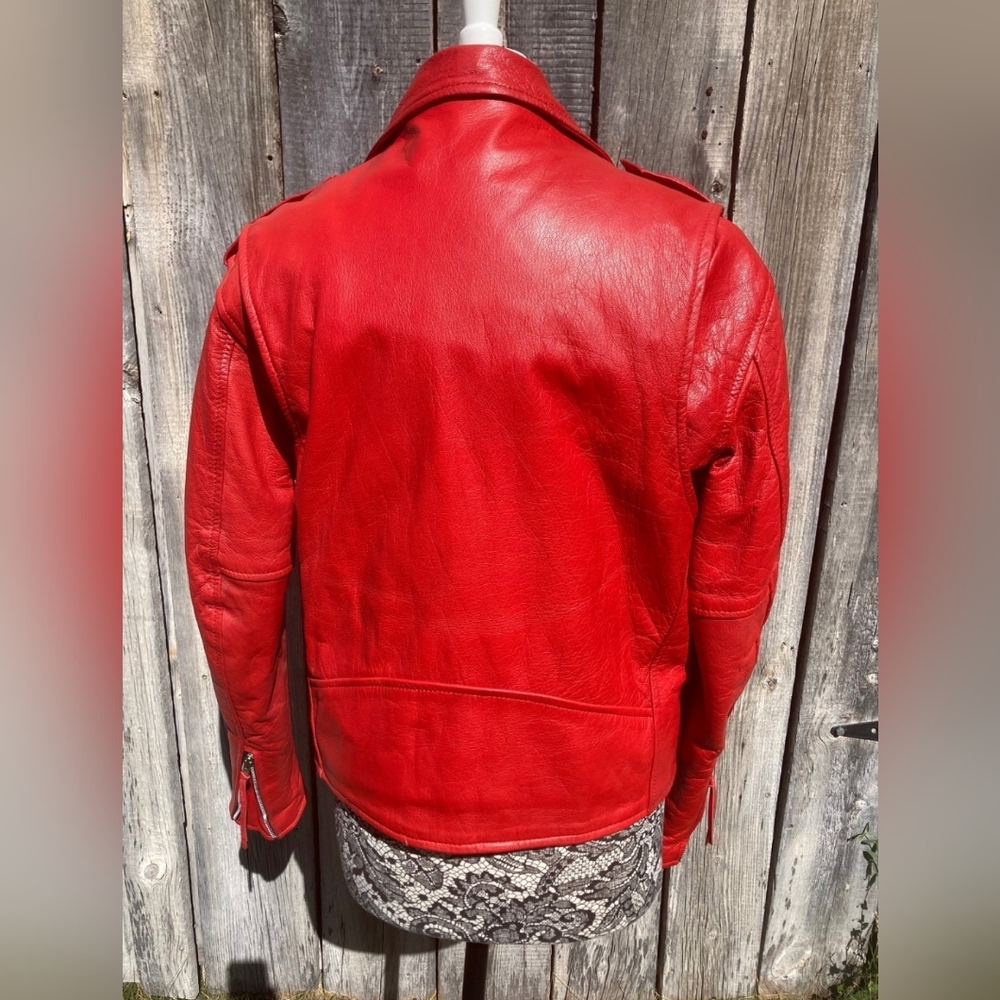 Women’s Red leather motorcycle jacket - Picture 3 of 6